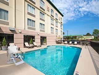 Hotel Wingate By Wyndham Columbia  Ft. Jackson