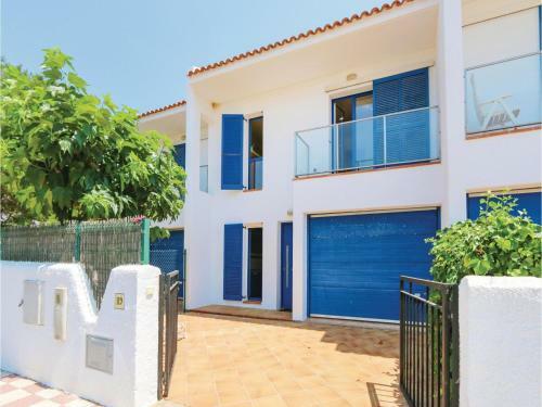 Three-bedroom Holiday Home In Torroella De Montgri