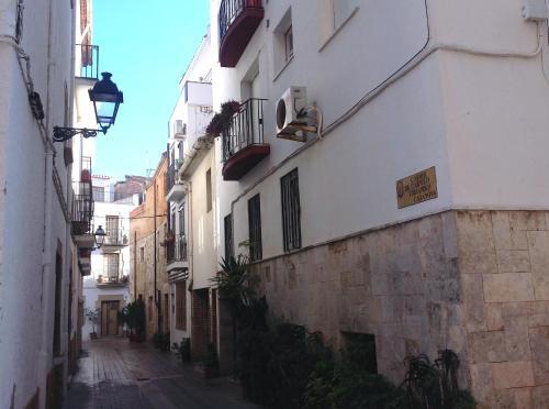 Lets Holidays Mediterranean Centric Apartment