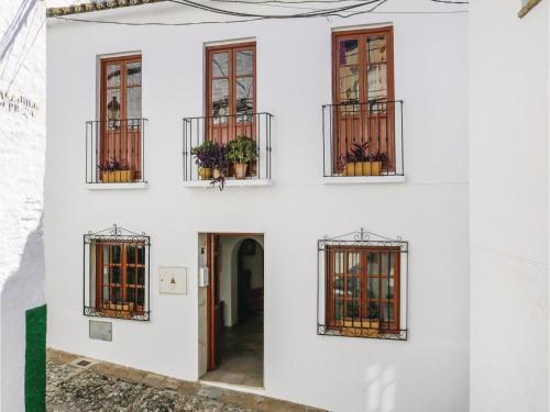Two-bedroom Holiday Home In Velez-malaga