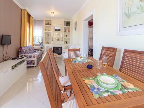 Two-bedroom Holiday Home In Velez - Malaga