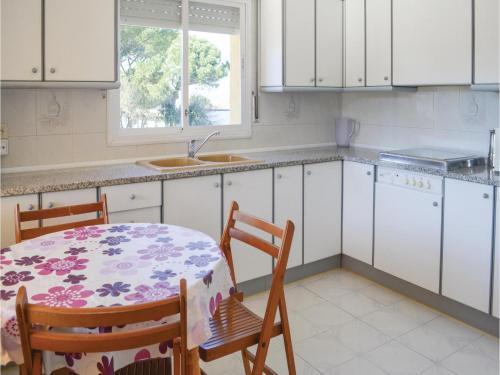 Holiday Home Carer 07