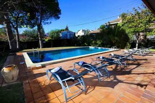Villa Geranis - Piscina Privada