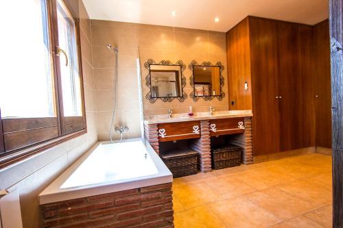 Villa Alvar Mas Cabre Vinyols
