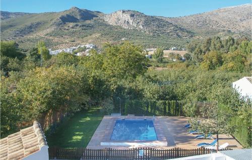 Five-bedroom Holiday Home In Zagrilla Baja