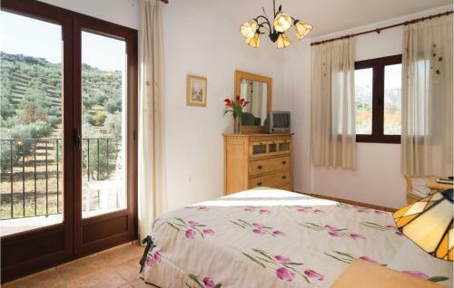 Five-bedroom Holiday Home In Zagrilla Baja