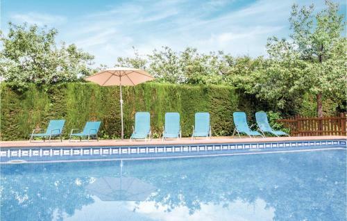 Five-bedroom Holiday Home In Zagrilla Baja