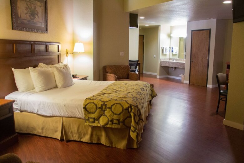 Hotel Baymont Inn And Suites Yreka