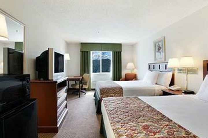Hotel Baymont Inn And Suites Yreka