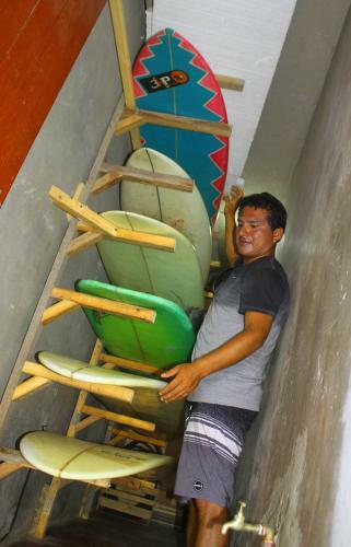 Albergue Indigan Surf Hostal