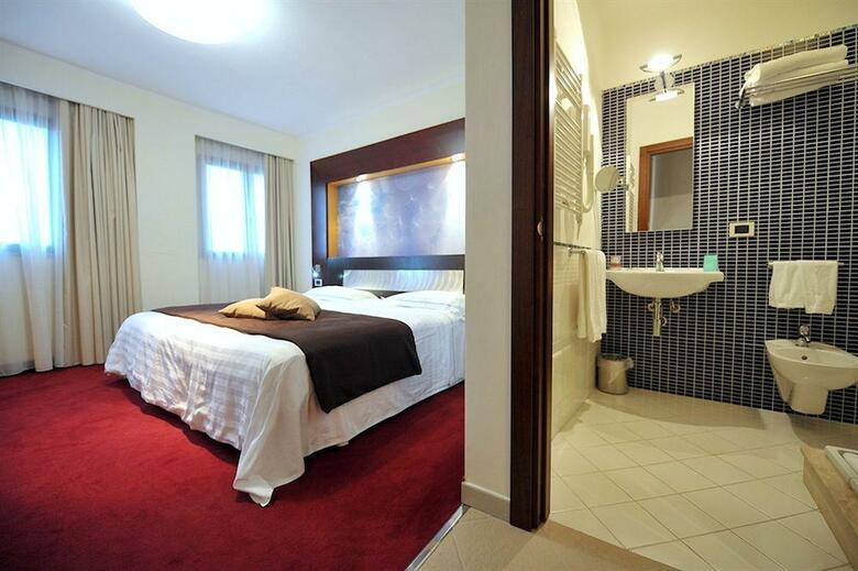 Hotel Mercure Olbia Hermaea
