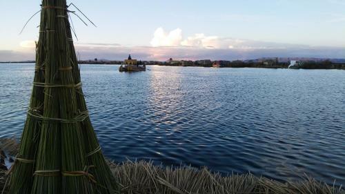Agroturismo La Casa Flotante Del Uro