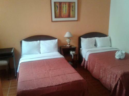 Hotel Plaza Bolognesi