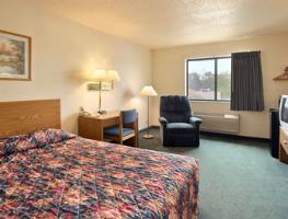 Hotel Super 8 St. Charles