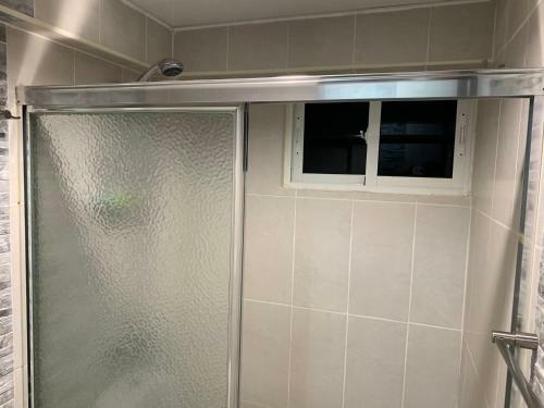 2 Bdr Apartment, Best Location, Ac, Wifi, Netflix