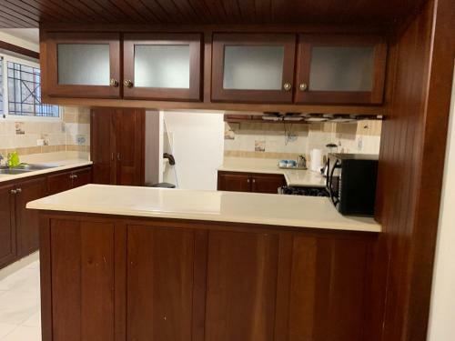 2 Bdr Apartment, Best Location, Ac, Wifi, Netflix