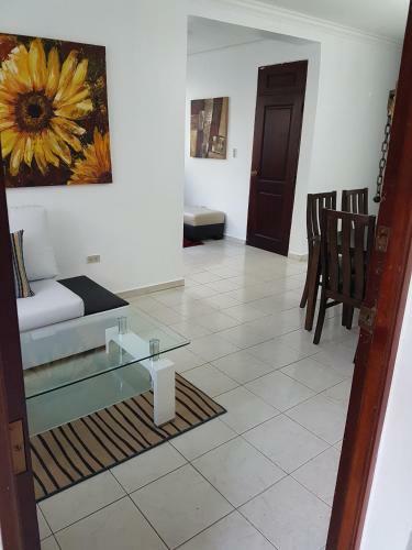 Apartamento En La Esmeralda, Sector Clase A