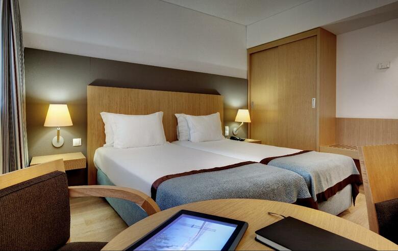 Hotel Mercure Lisboa Almada