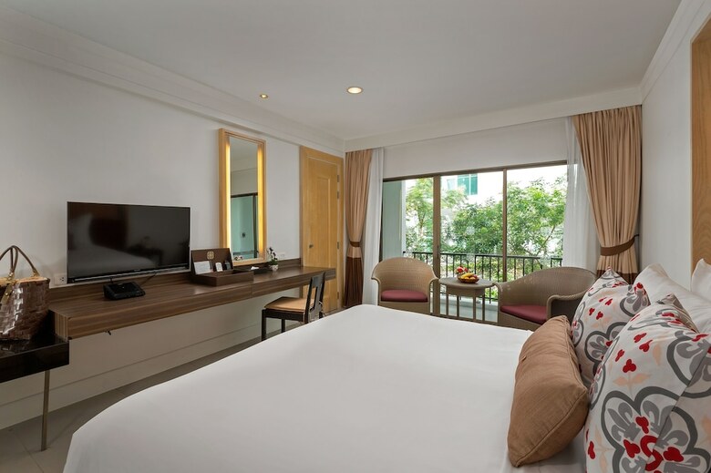 Hotel Sawaddi Patong Resort (deluxe)