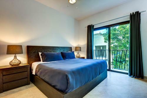 Lunata Apartment 102