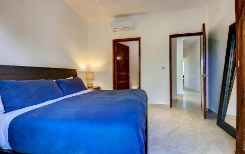 Lunata Apartment 102