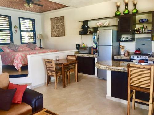 Hotel Nah Uxibal Villa And Casitas