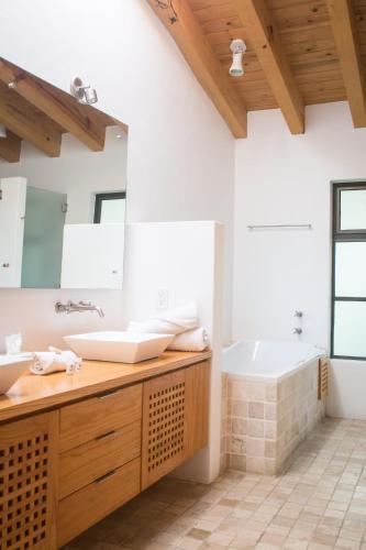 Apartamento Incre�ble Vista De Valle De Bravo 2br