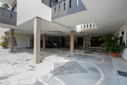 Suites Invernadero Hotel