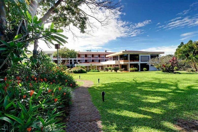 Hotel Bougainvillea