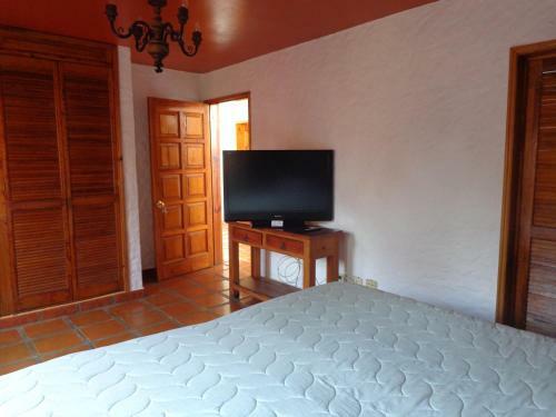 B&B Balcones
