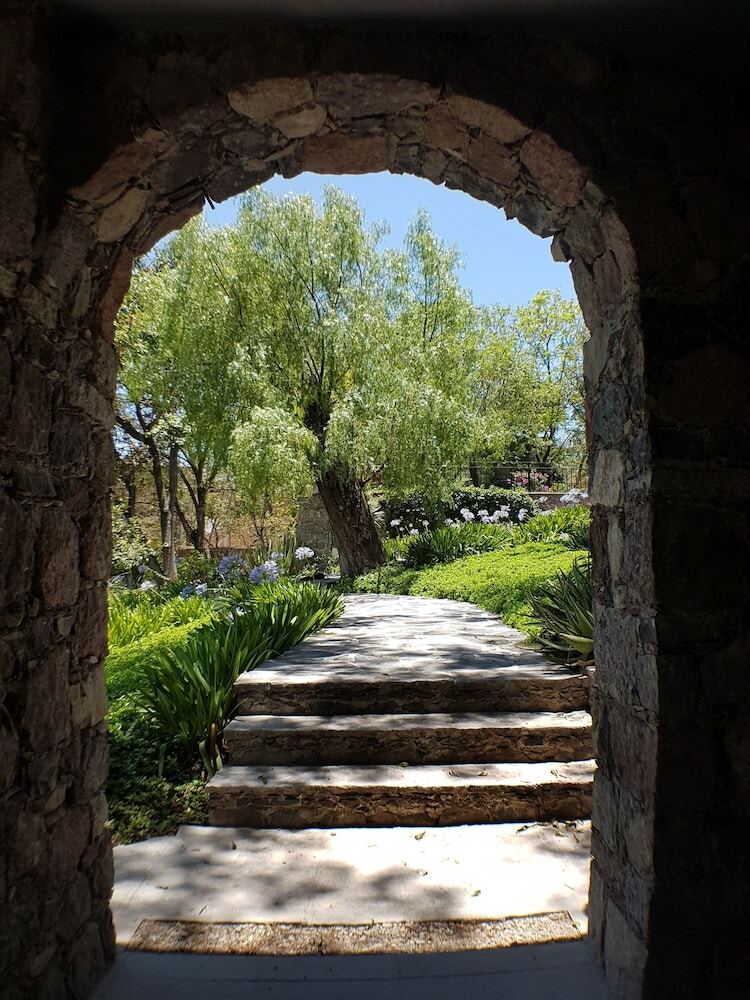 Hotel Casa Cien