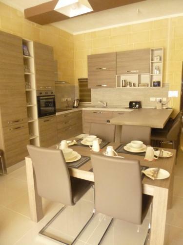Ic-cens Ta' Kola B&B