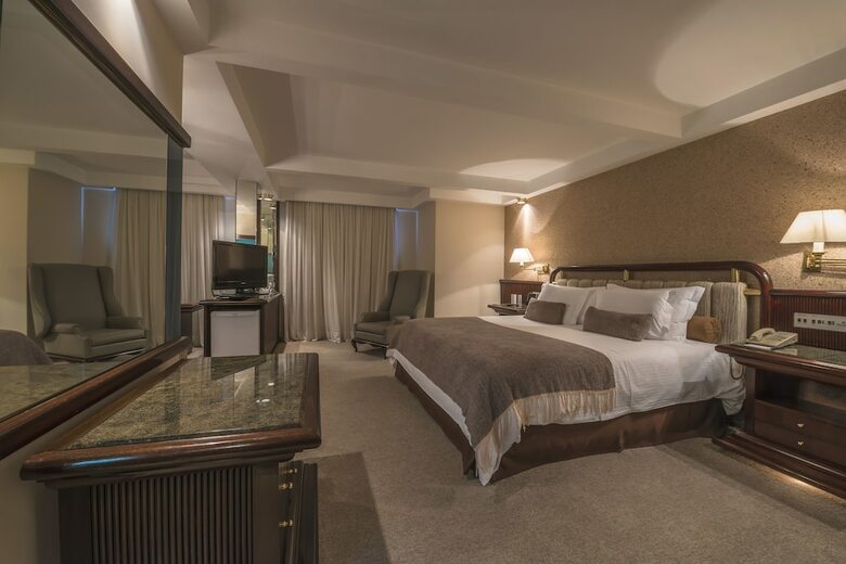 Bourbon Curitiba Convention Hotel