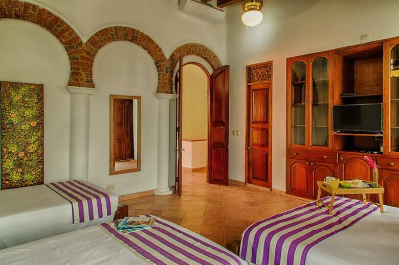 Casa D'remedios La Bella Hotel Boutique