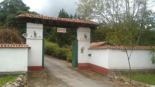Hotel Campestre Hacienda Santa Rosalia