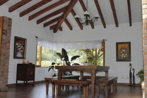 Lodge Hermosa Finca En El Retiro