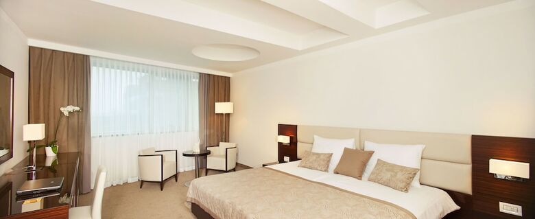 Hotel Aristos