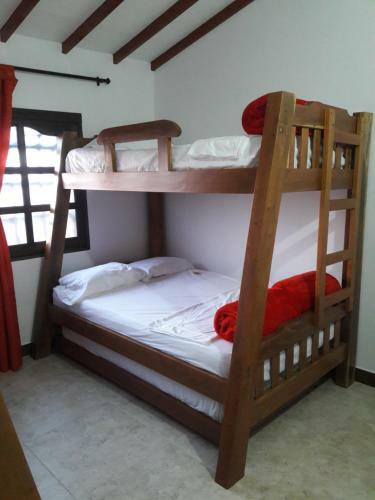 Albergue Hostal Balcones De La Piedra