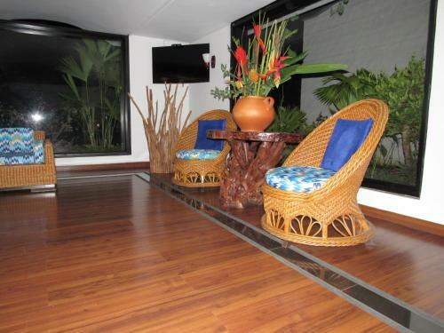 Hotel Yalconia