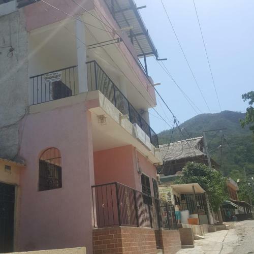 Albergue Hostal Casa Yhoanny