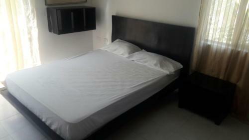 Caba�a Tol� Cove�as Playa