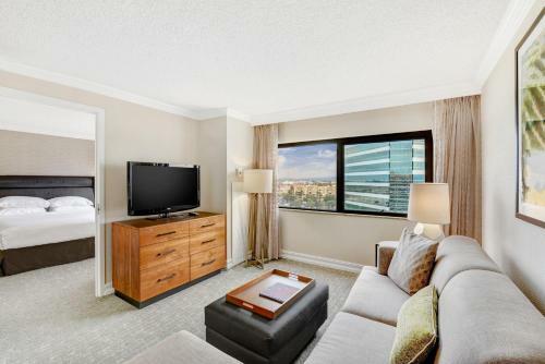 Hotel Embassy Suites By Hilton Anaheim-orange
