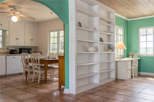 Anna Maria Escape Two Bedroom Villa