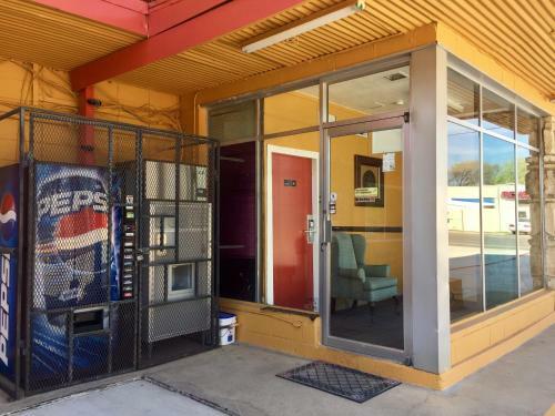 Oasis Motel