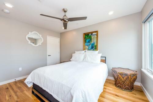 233 Short Coxe Townhouse Unit 8