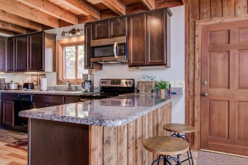 Suzies Cabin