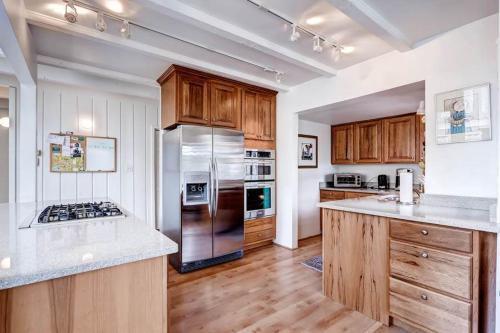 244 Eastwood Residence