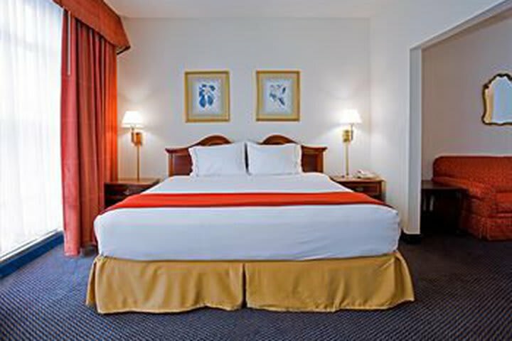 Hotel Holiday Inn Express Hillsborough (durham Area)