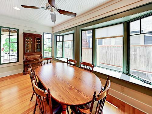 1212 Baylor Street Home
