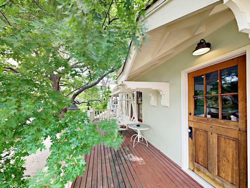 1212 Baylor Street Home